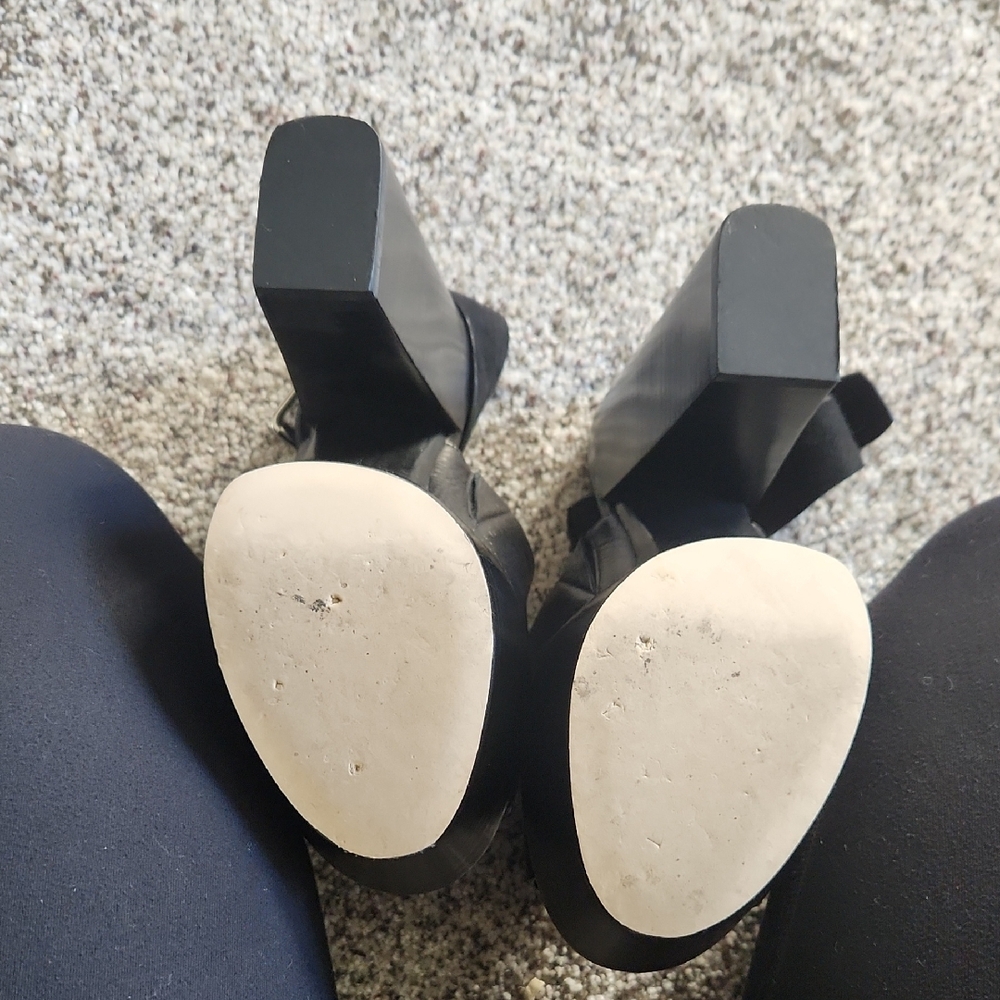 Black Platform Heeled Sandals - Picture 8 of 9